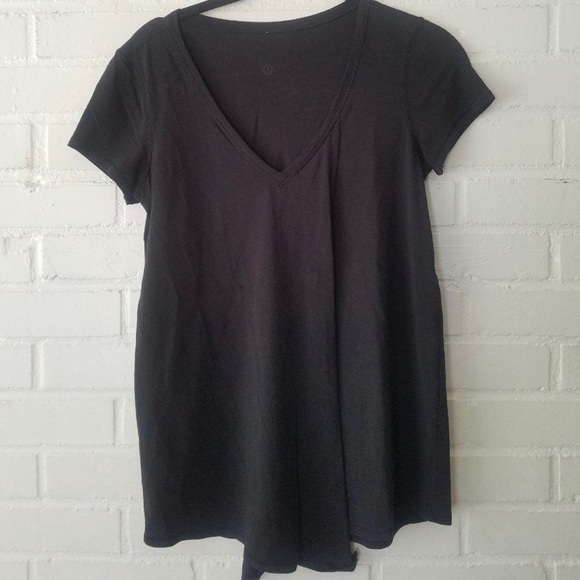 Lululemon front tie vneck